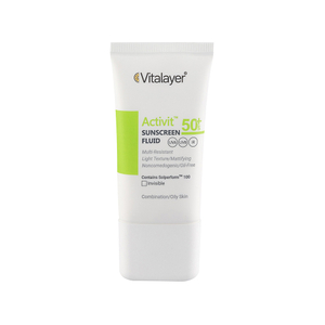 فلوئید ضد آفتاب بی رنگ SPF50 ویتالیر مدل Activit مناسب پوست چرب و مختلط